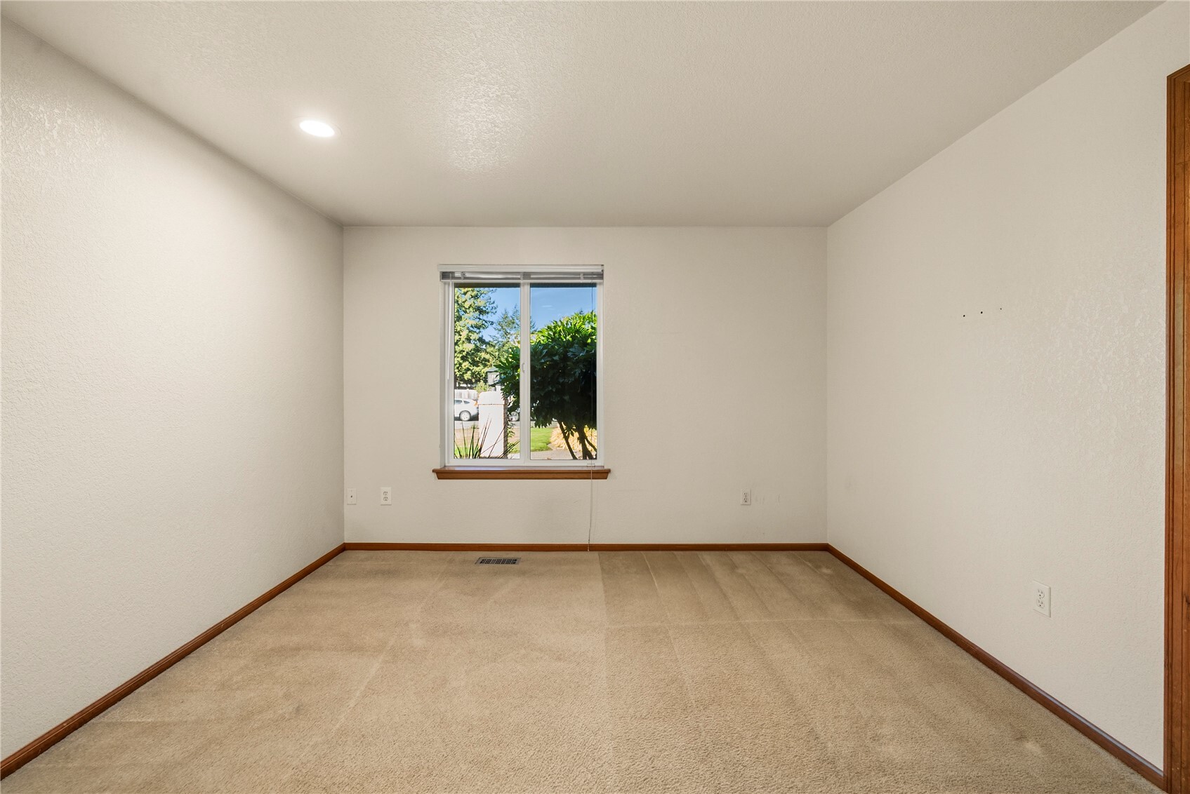 9806 57th Street Ct Property Photo 24