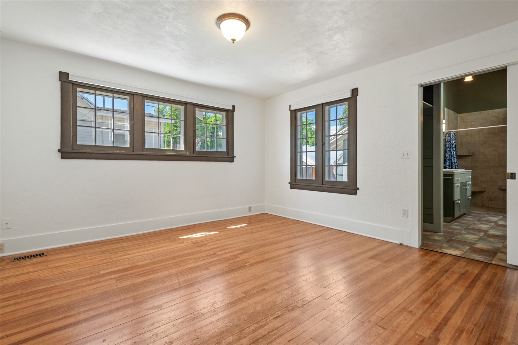 123 Riverfront Drive Property Photo 16