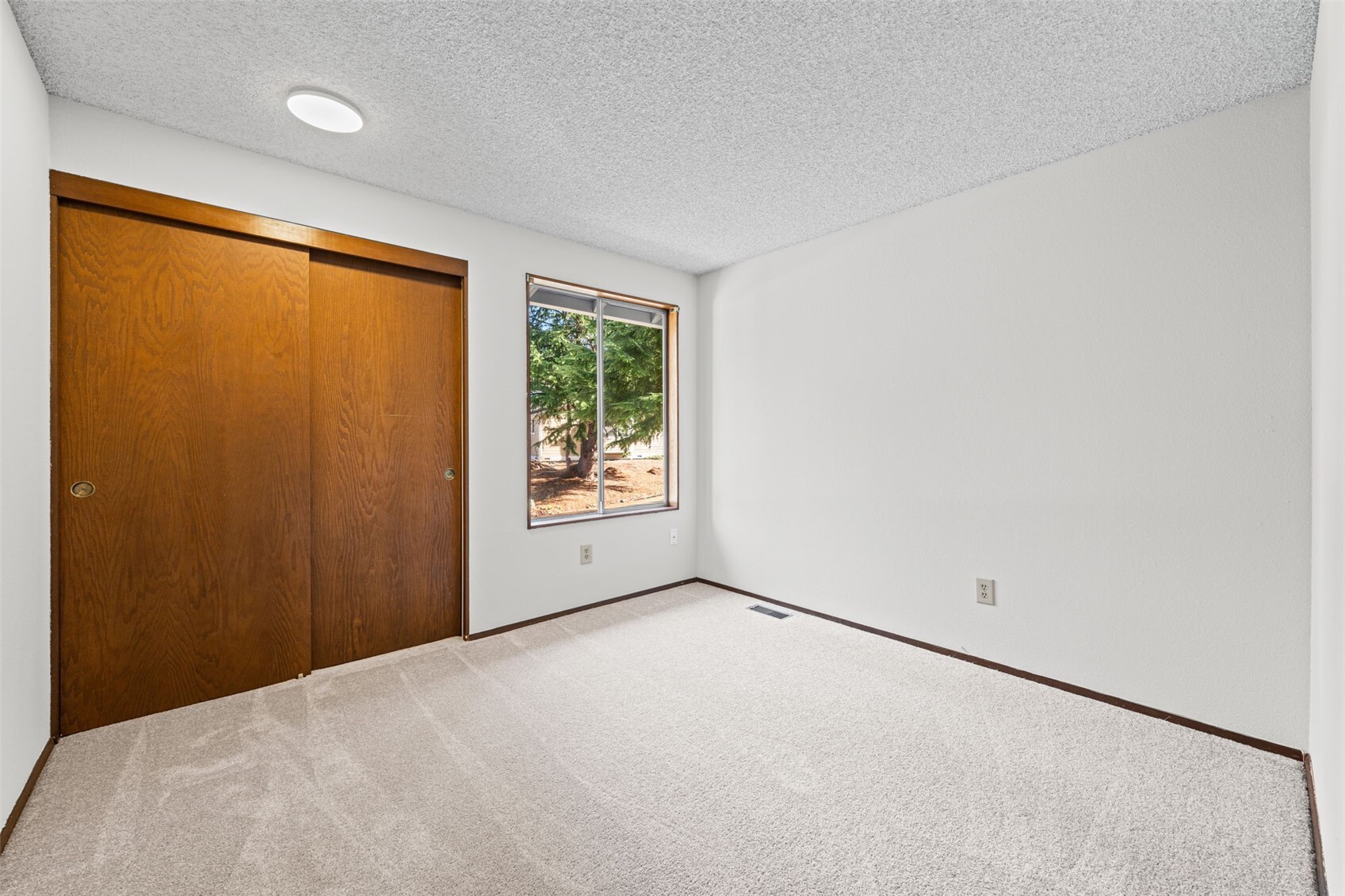 31711 25th Avenue Property Photo 24