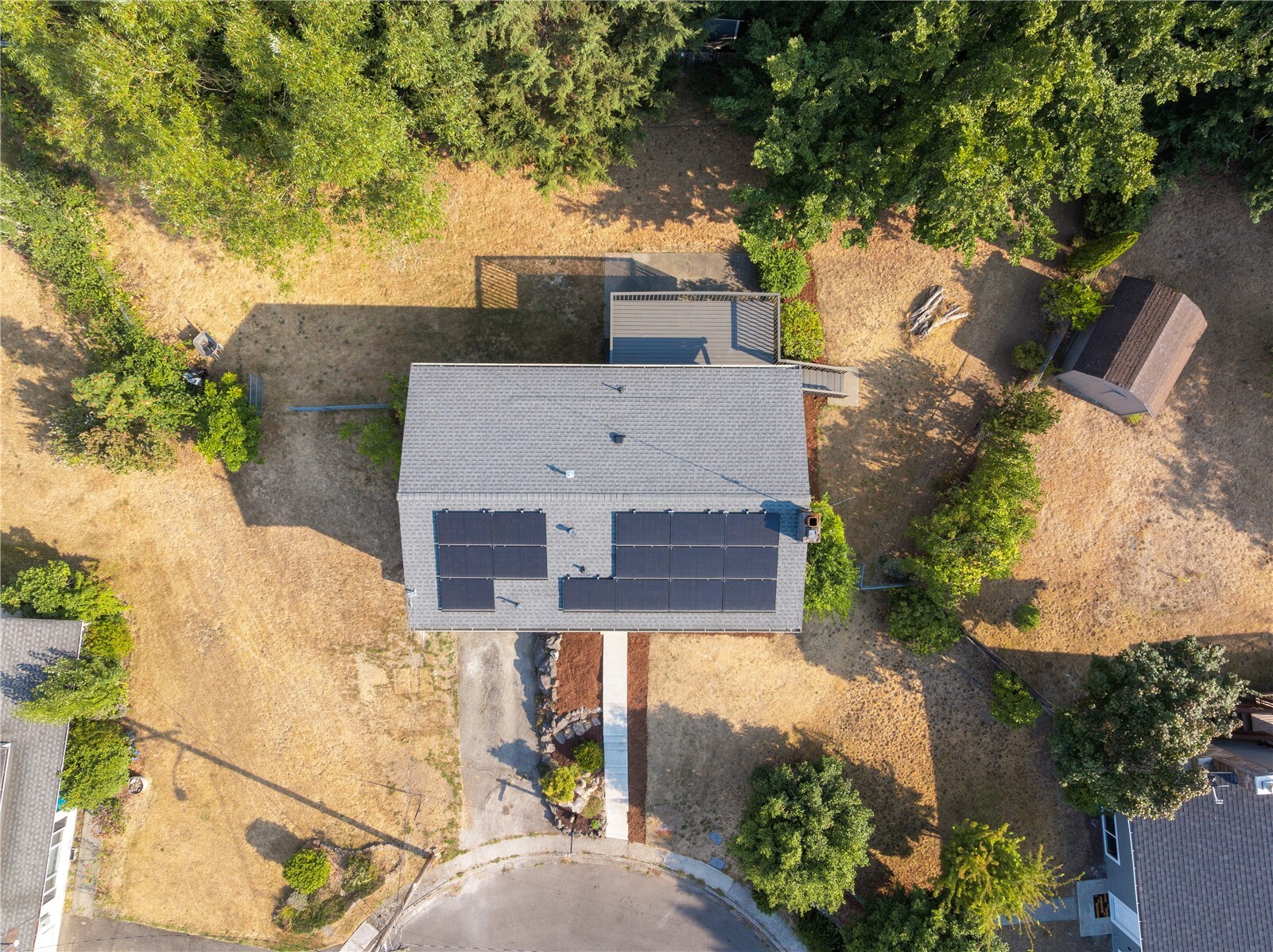 16317 127th Place Property Photo 2