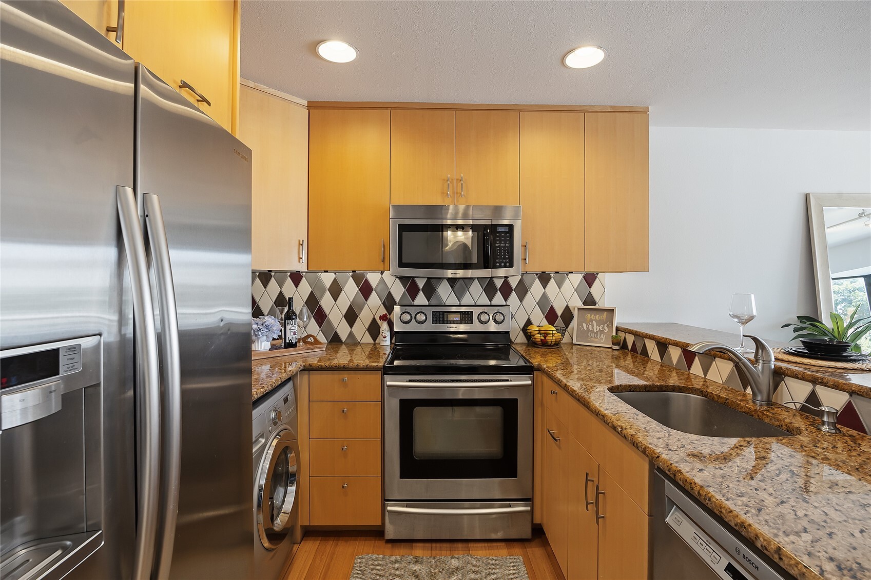 211 Summit Avenue 405 Property Photo 13
