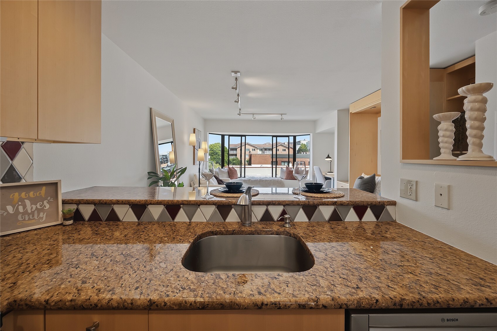 211 Summit Avenue 405 Property Photo 16