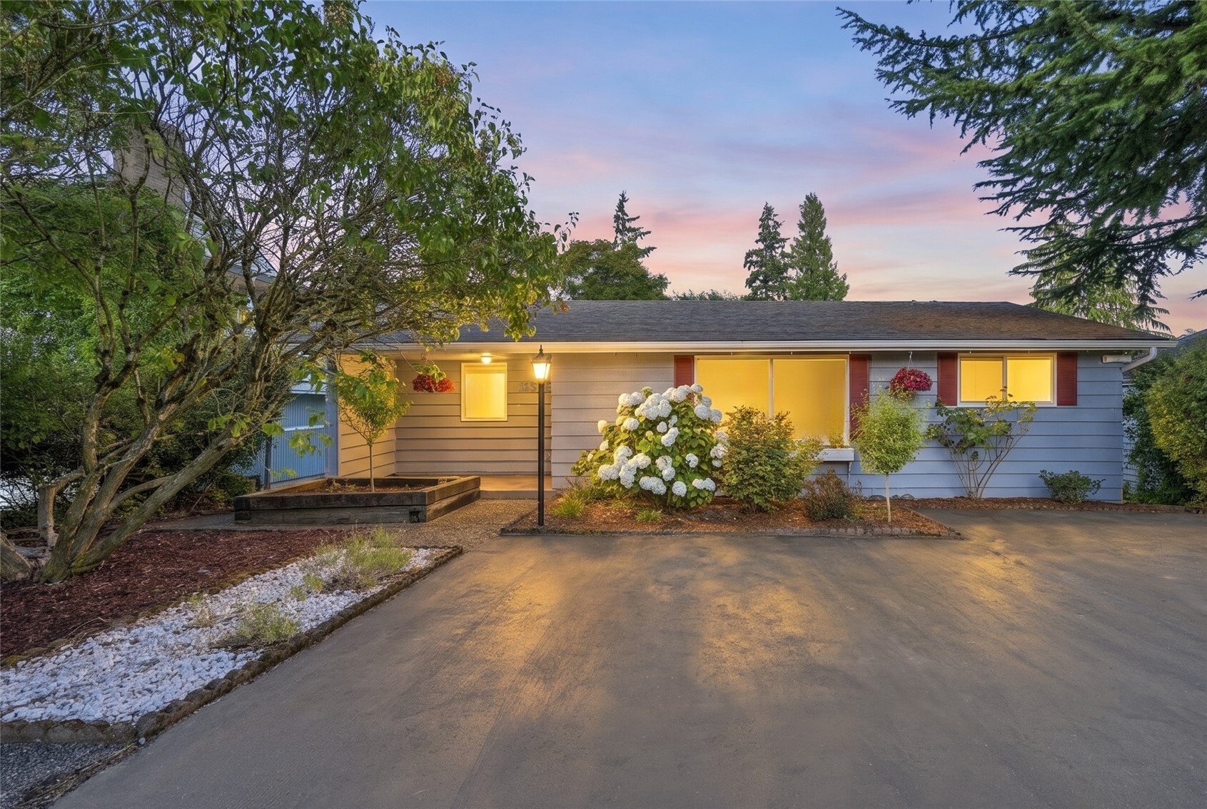 11526 3rd Avenue Property Photo 1