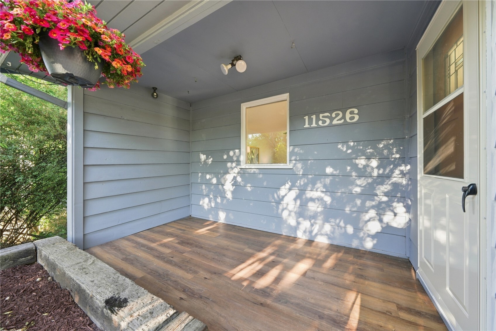 11526 3rd Avenue Property Photo 21