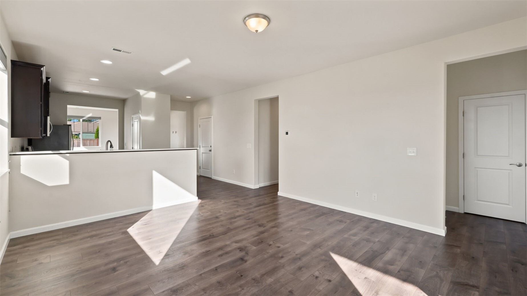 810 Riley Drive Property Photo 8