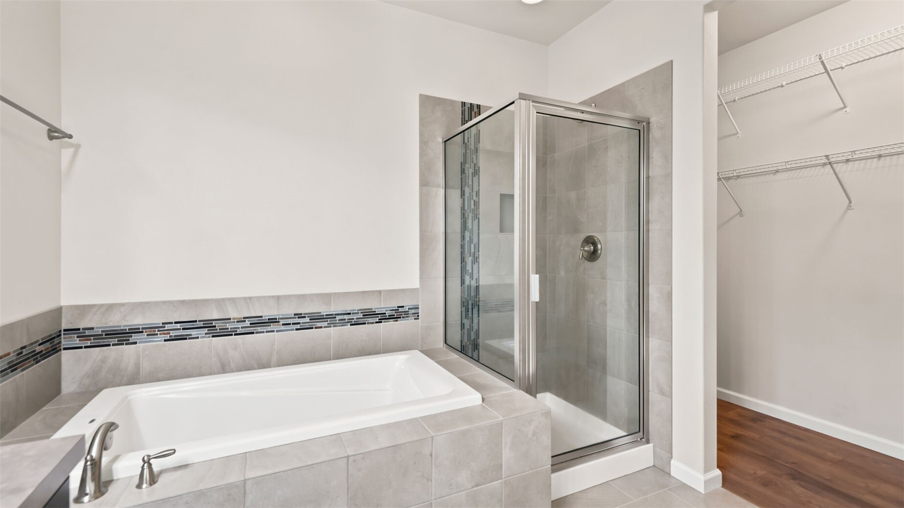 810 Riley Drive Property Photo 24