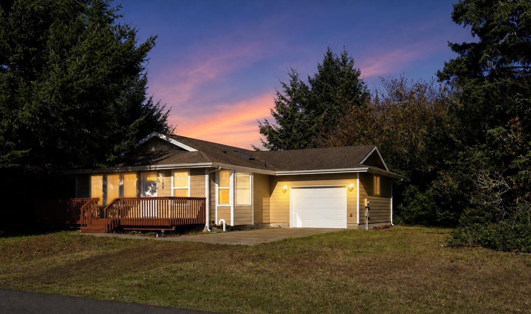 666 Island Circle Property Photo 1