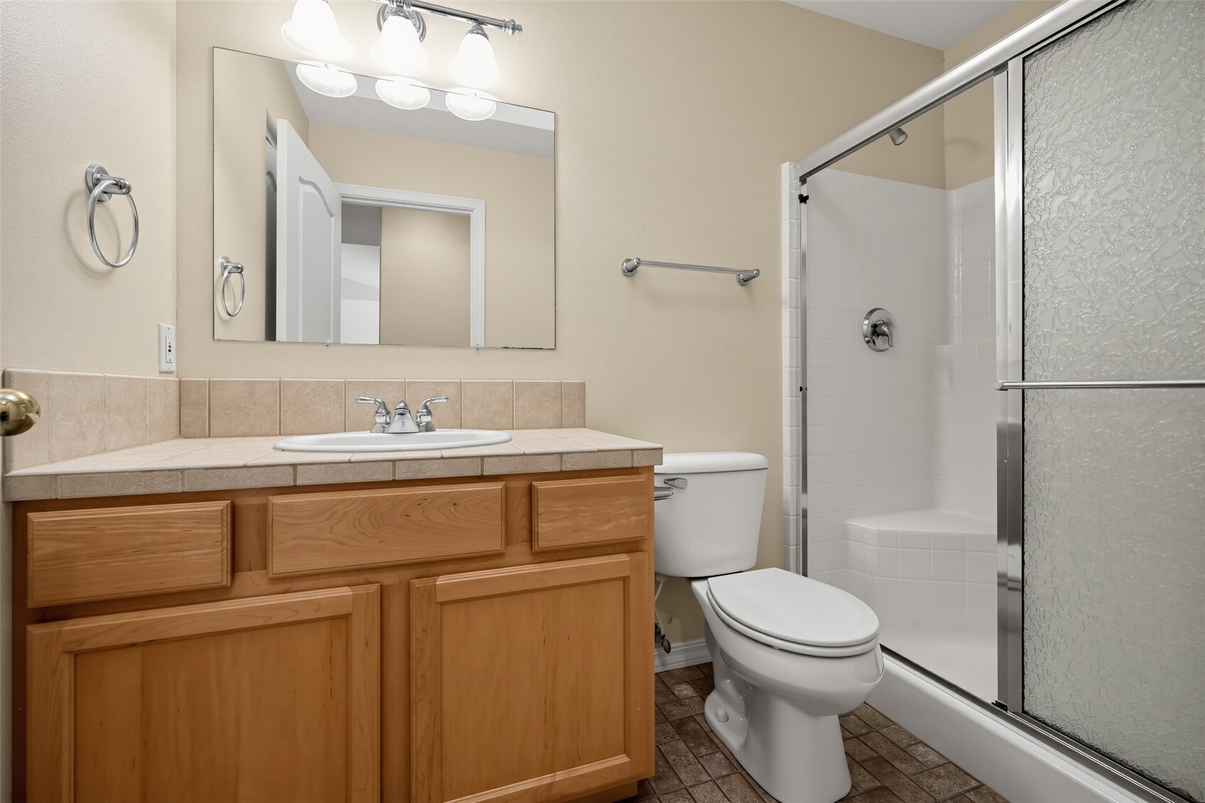 666 Island Circle Property Photo 16