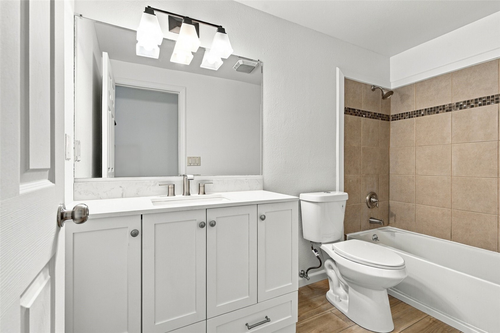 1108 B Street Property Photo 11
