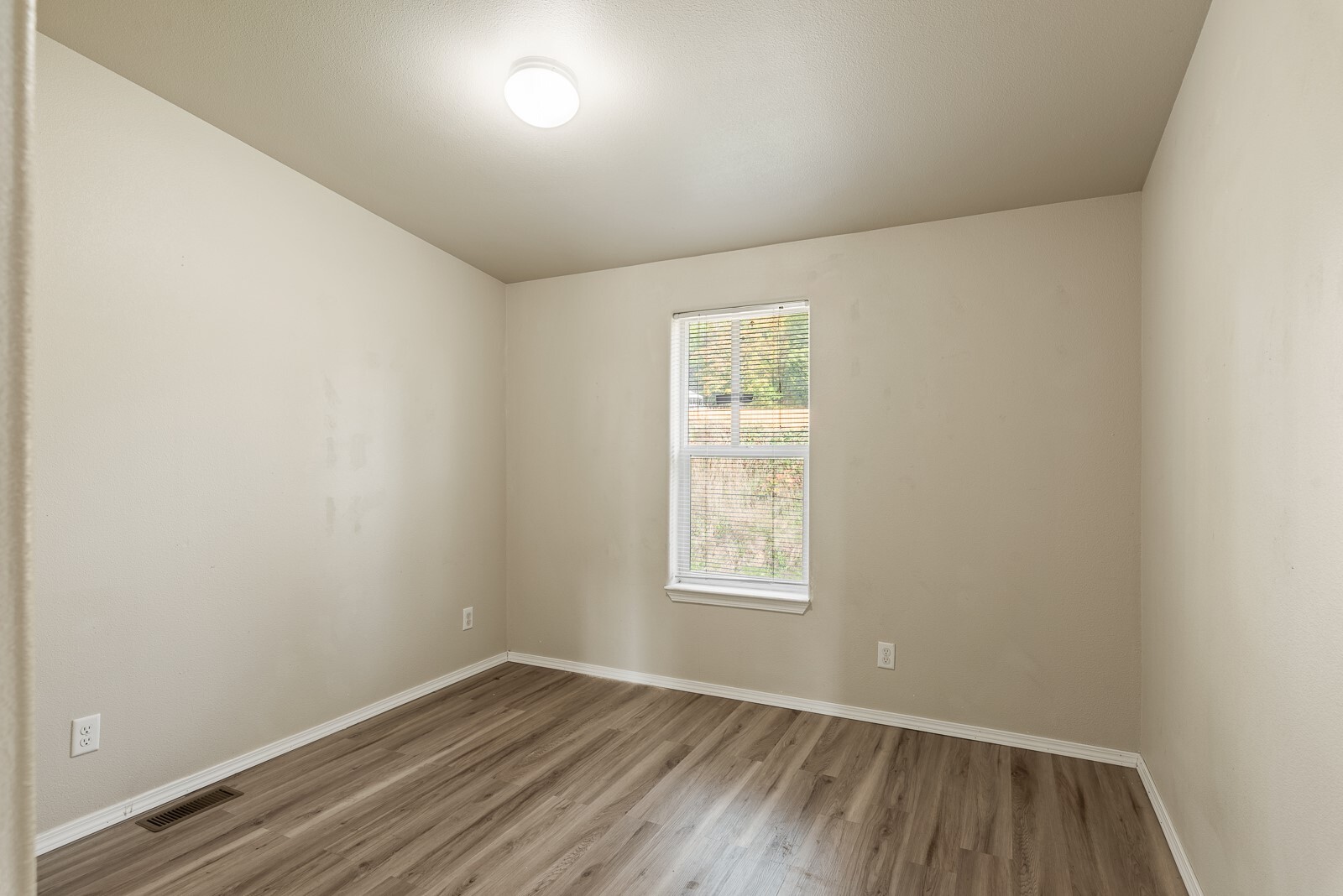 4419 Shoemaker Road Property Photo 12