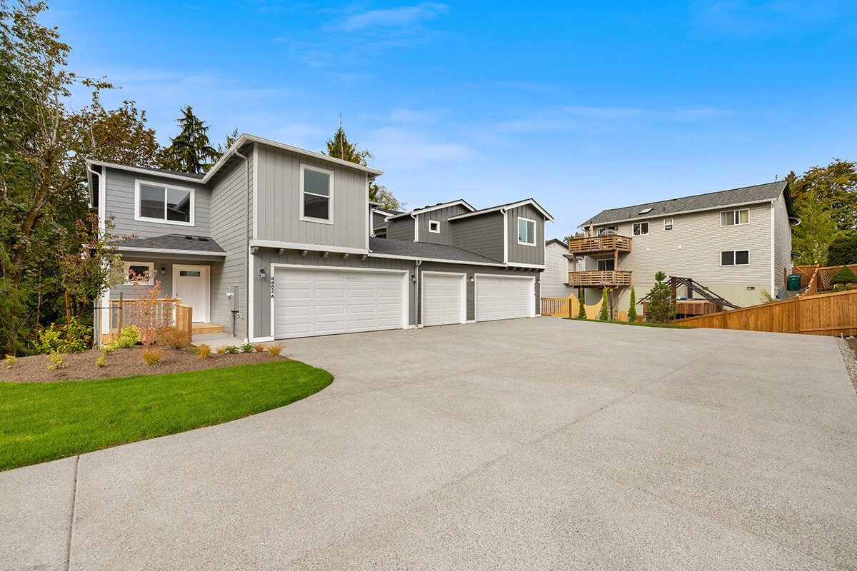 4482 74th Drive A Property Photo 1
