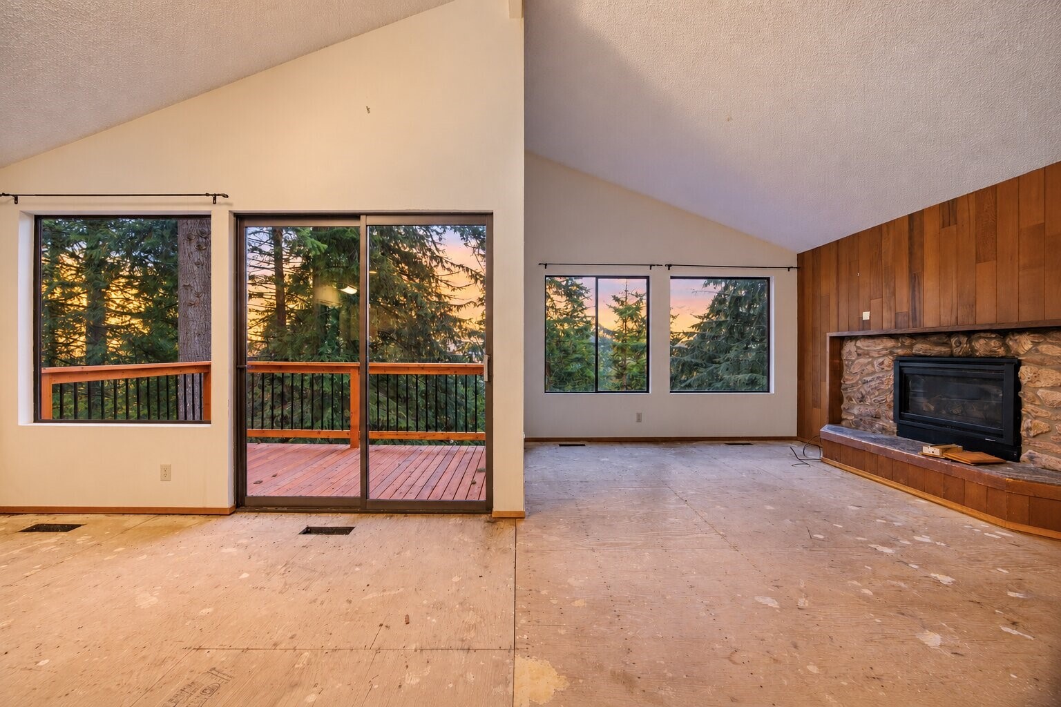 66 68 Louise View Drive Property Photo 4