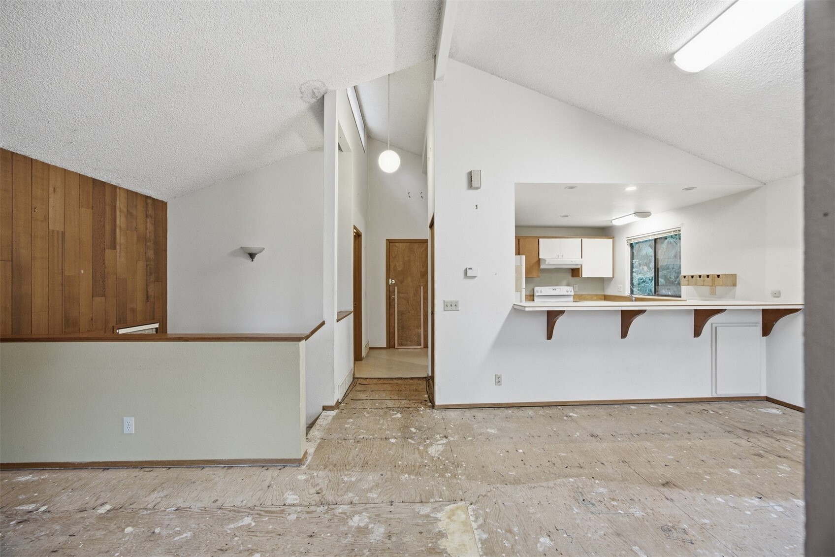 66 68 Louise View Drive Property Photo 8