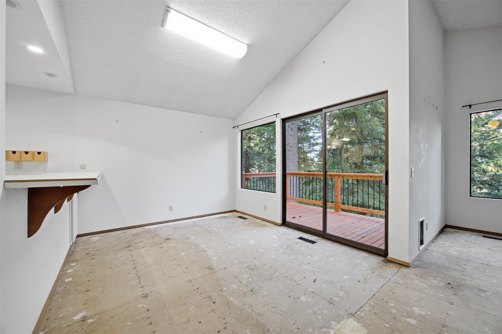66 68 Louise View Drive Property Photo 15