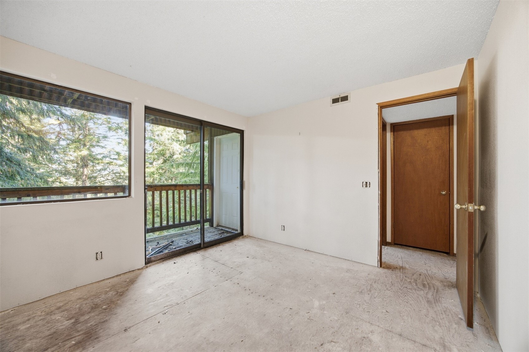 66 68 Louise View Drive Property Photo 24