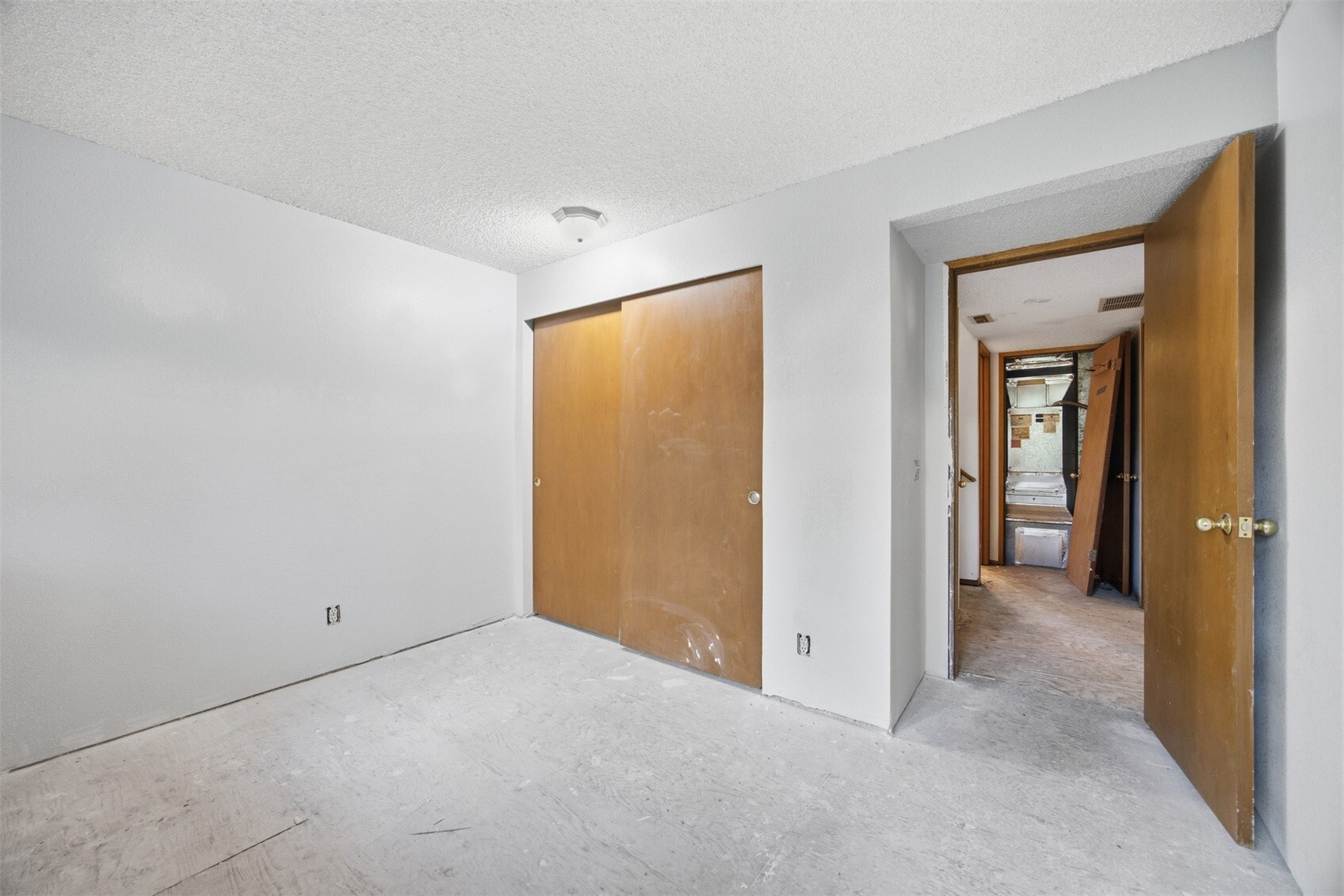 66 68 Louise View Drive Property Photo 26