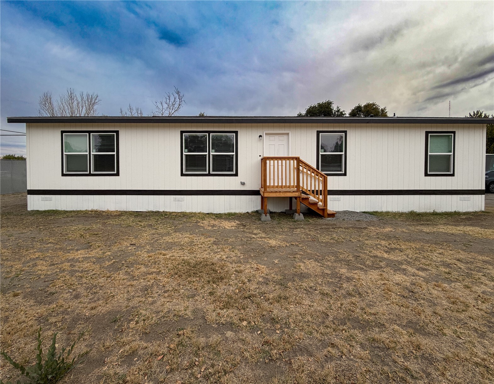 203106 E Bowles #65 Road 65 Property Photo 1