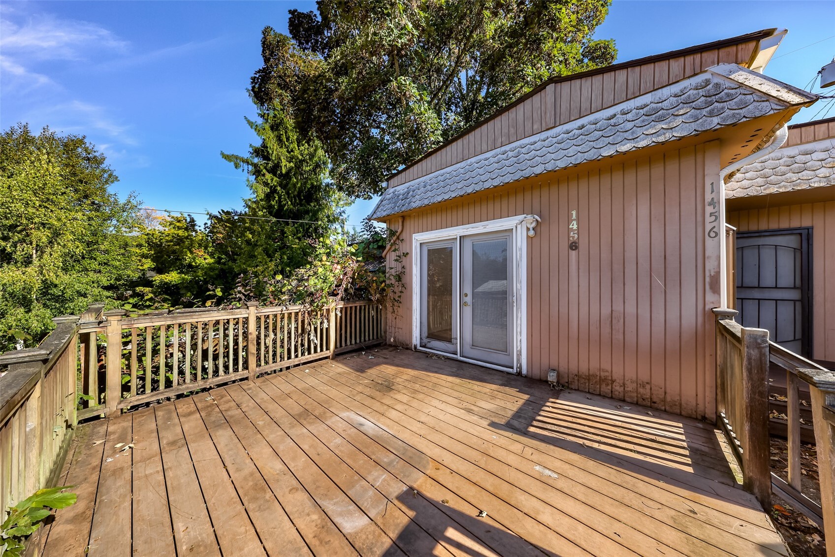 1456 Franklin Street Property Photo 24