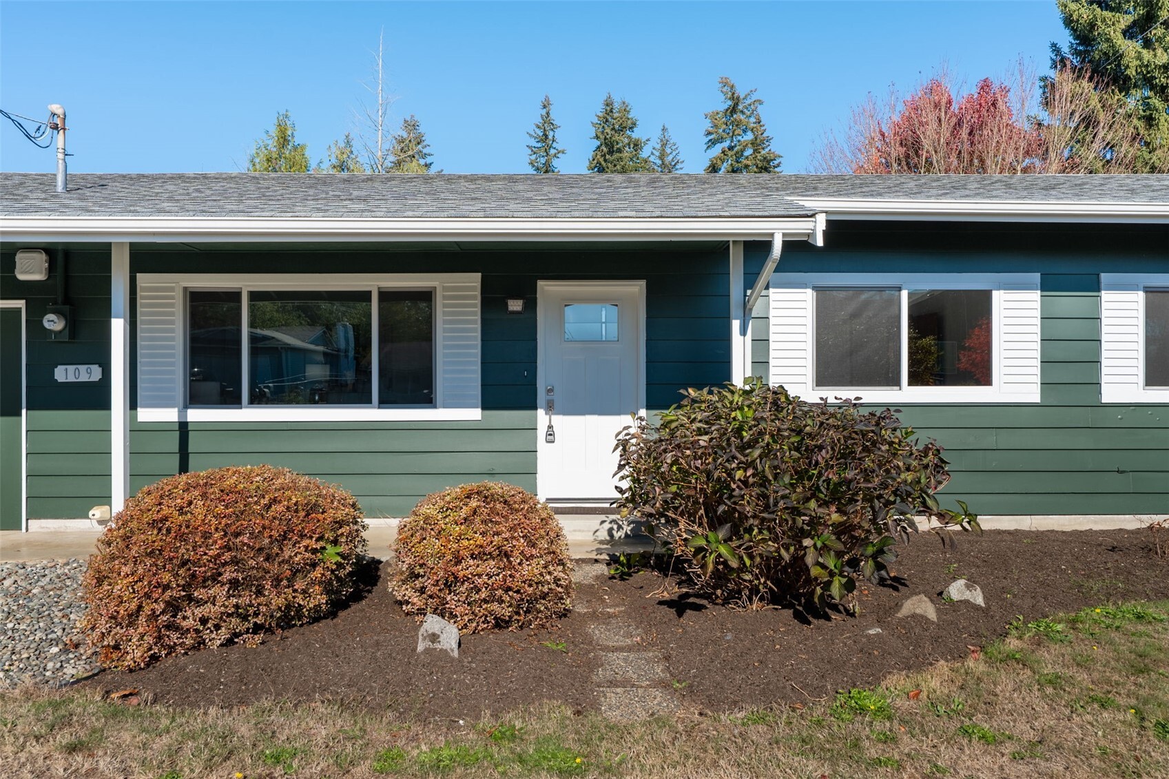 109 161st Street Property Photo 5