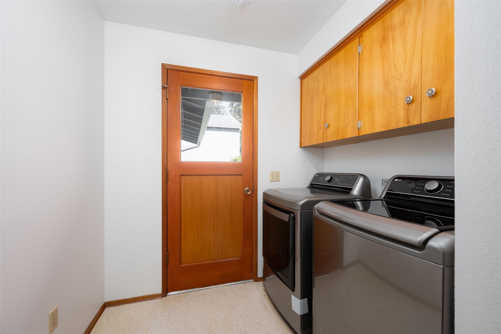 109 161st Street Property Photo 21