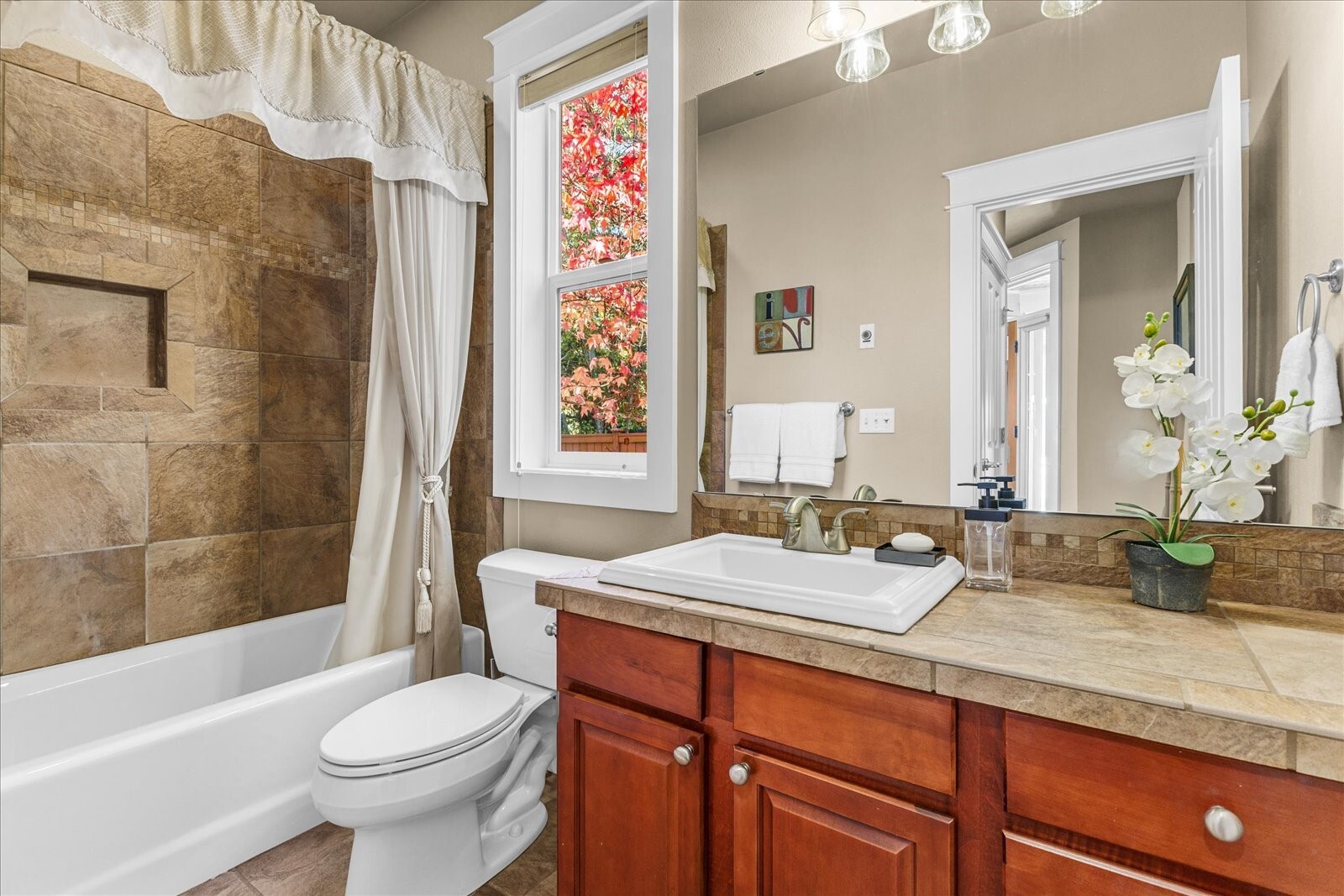 7274 Rosemount Circle Property Photo 24
