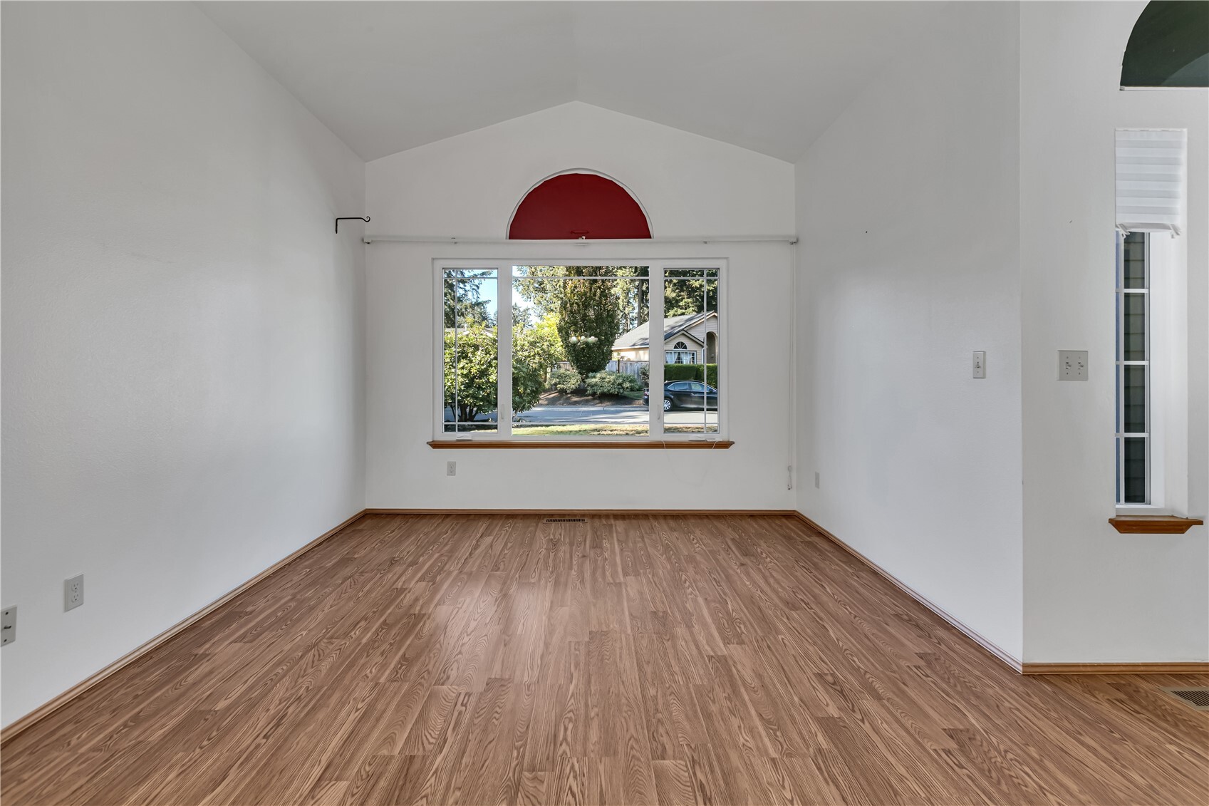 18615 Se 259th Street Property Photo 6