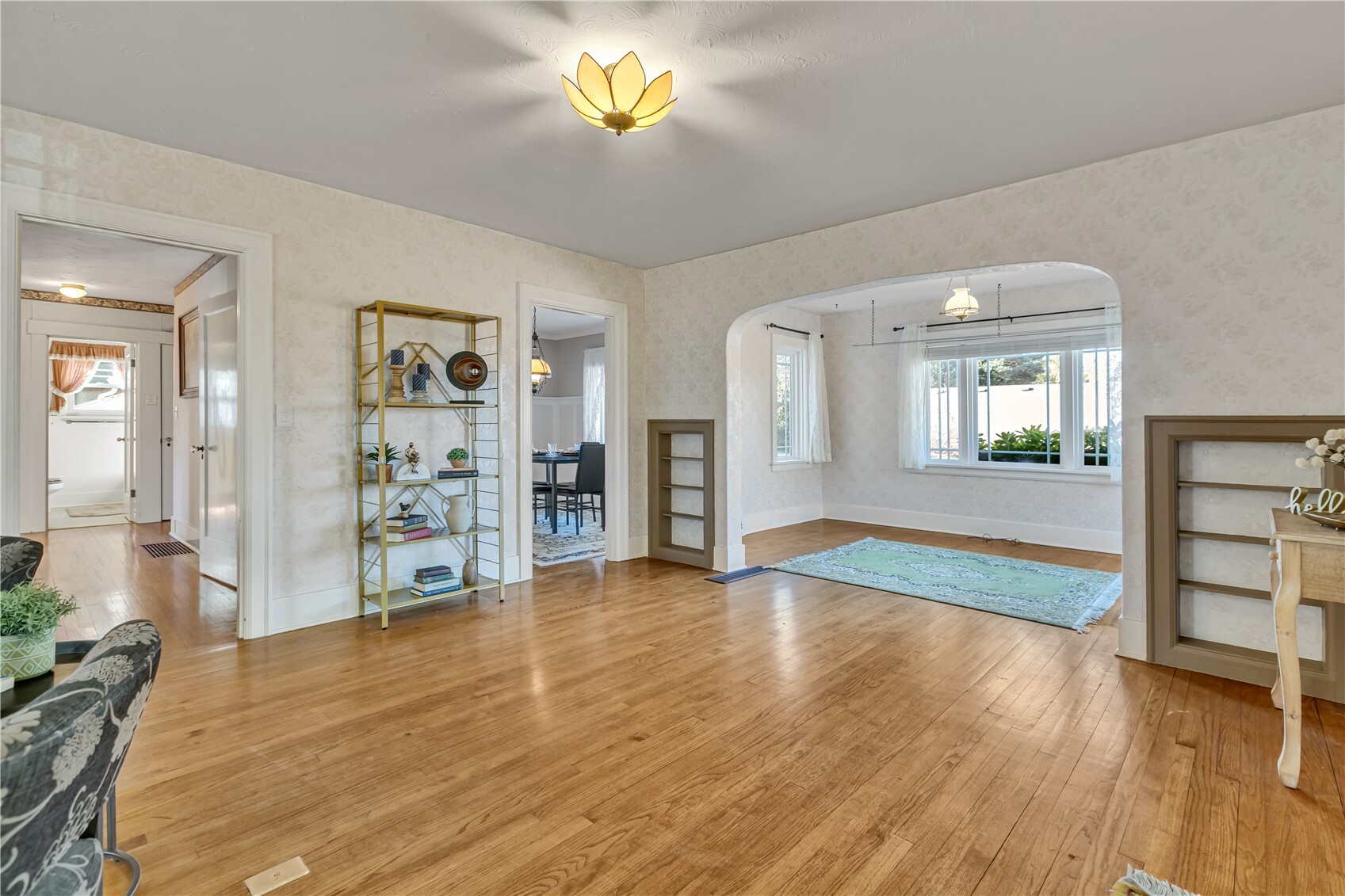 2411 Thurston Avenue Property Photo 7