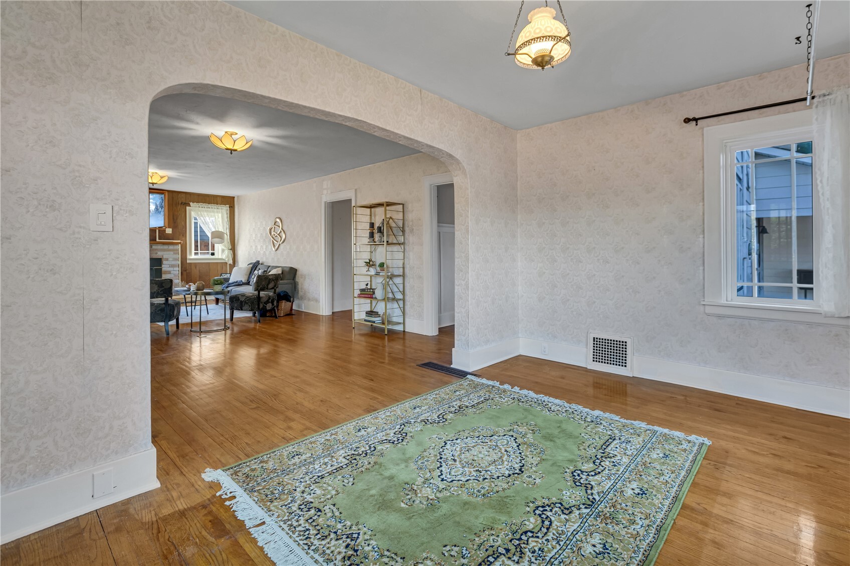2411 Thurston Avenue Property Photo 10