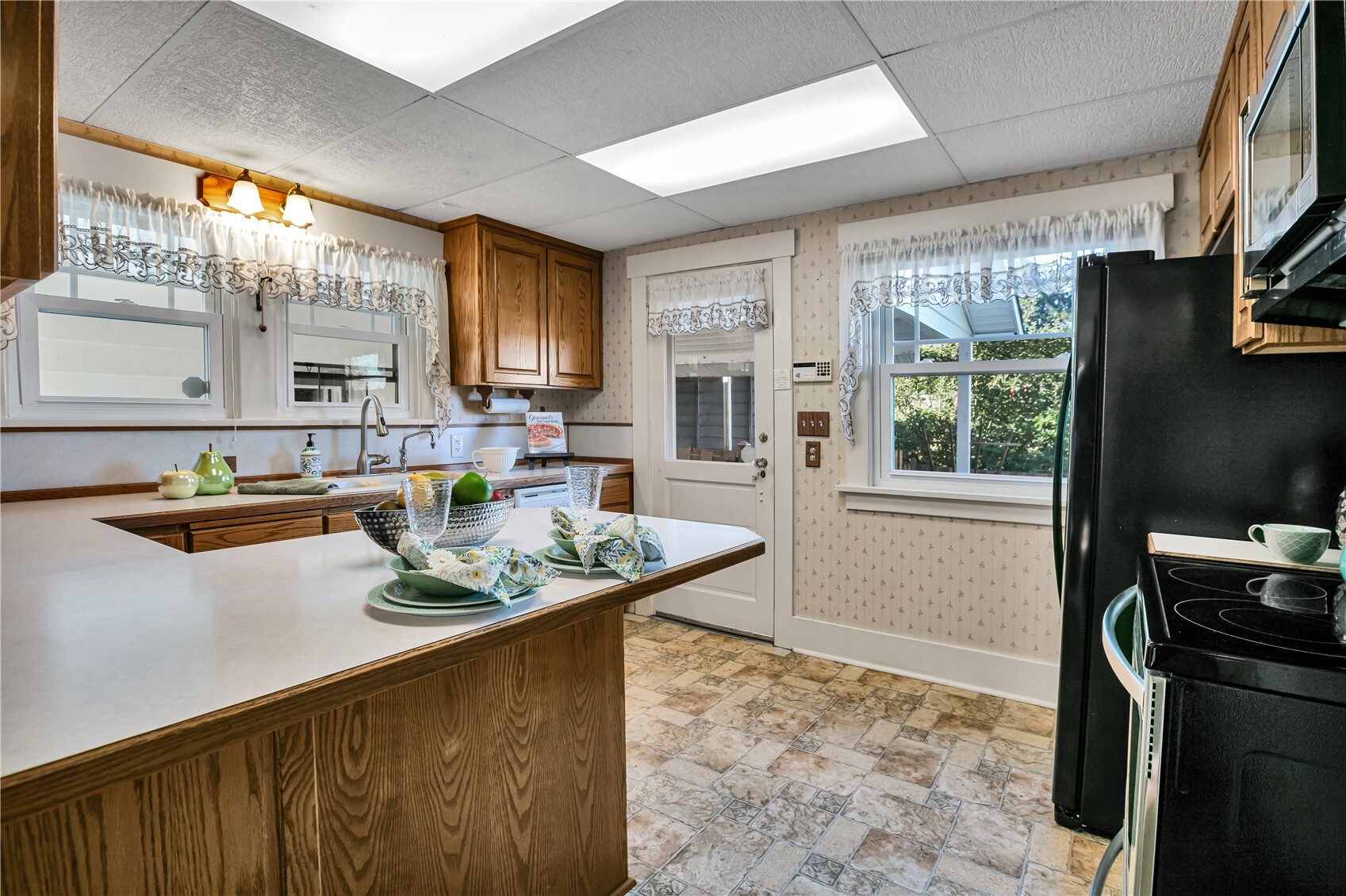 2411 Thurston Avenue Property Photo 13