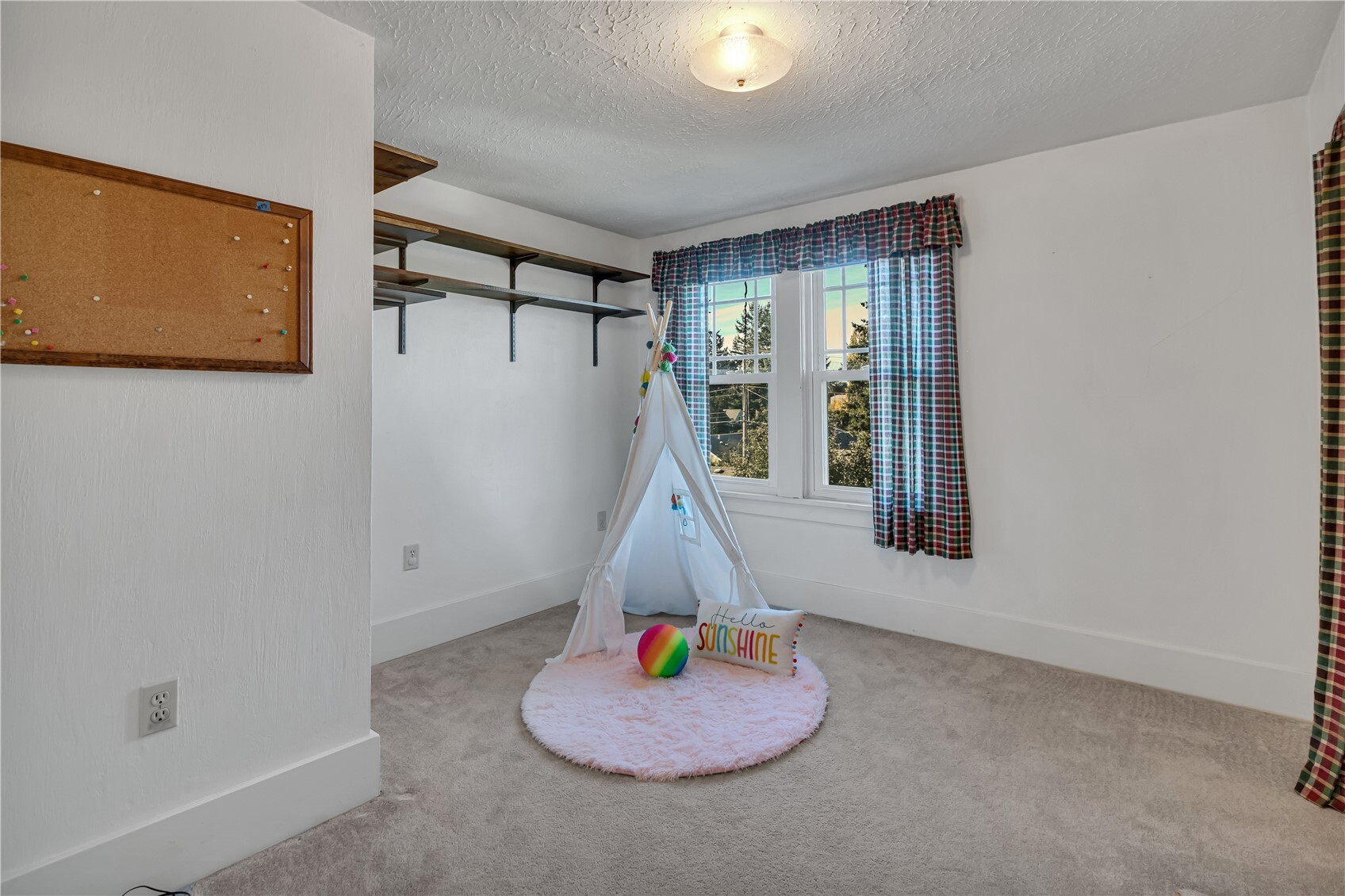 2411 Thurston Avenue Property Photo 26