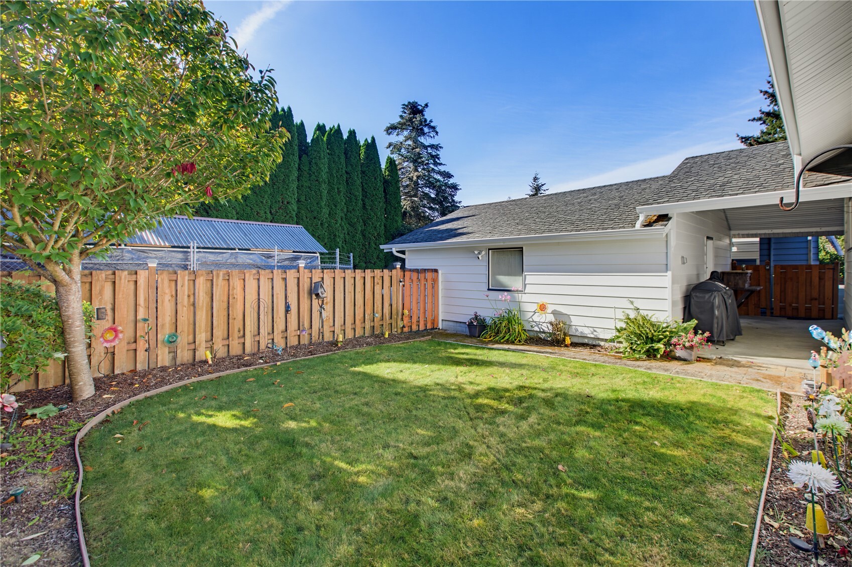 2411 Thurston Avenue Property Photo 32