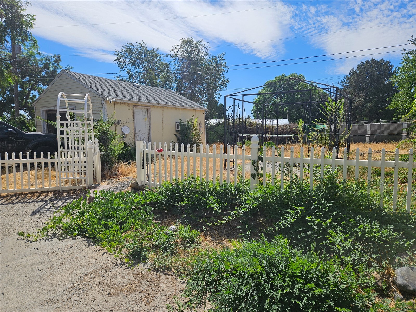 465 3rd Avenue Property Photo 11