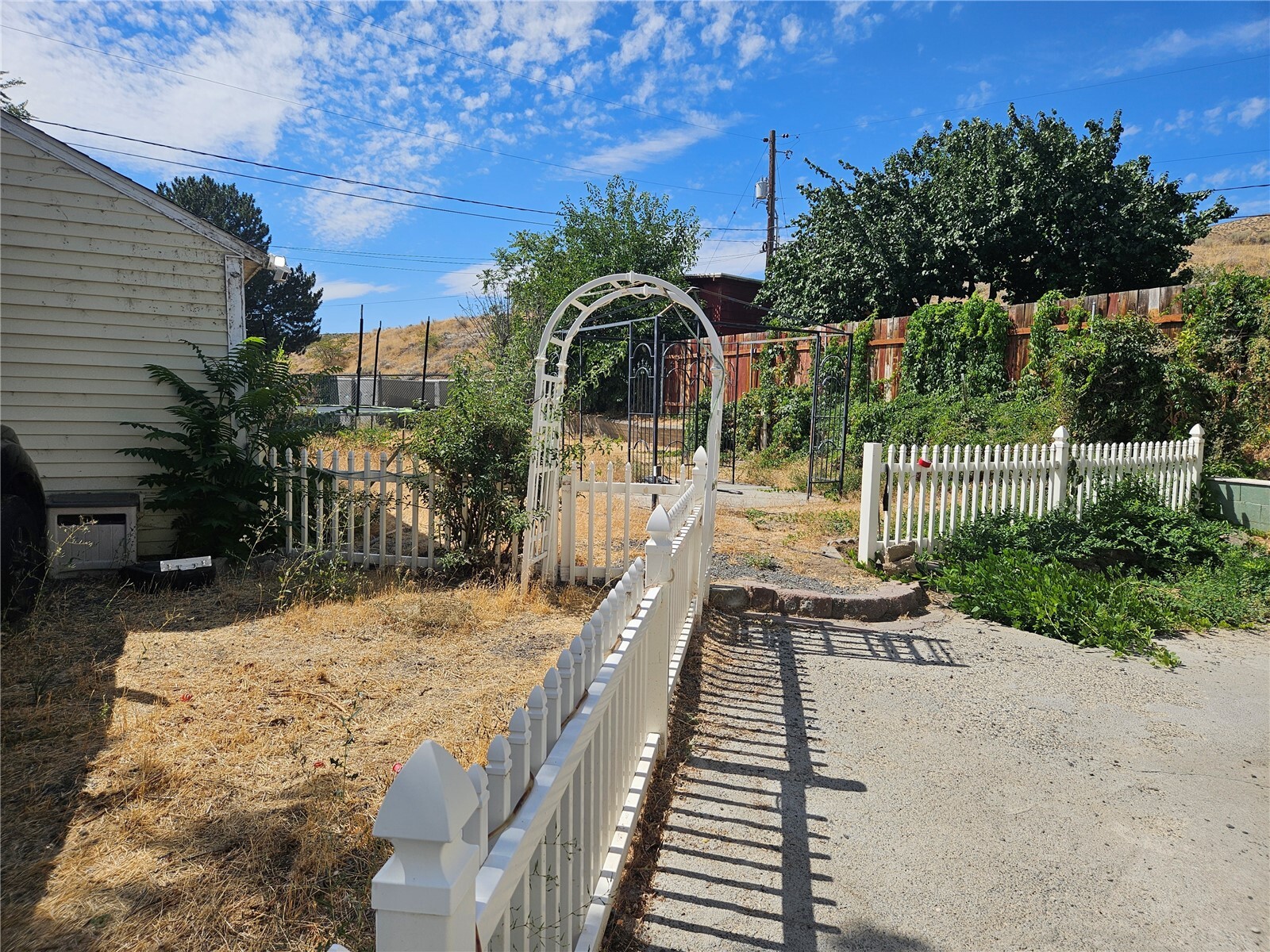 465 3rd Avenue Property Photo 12