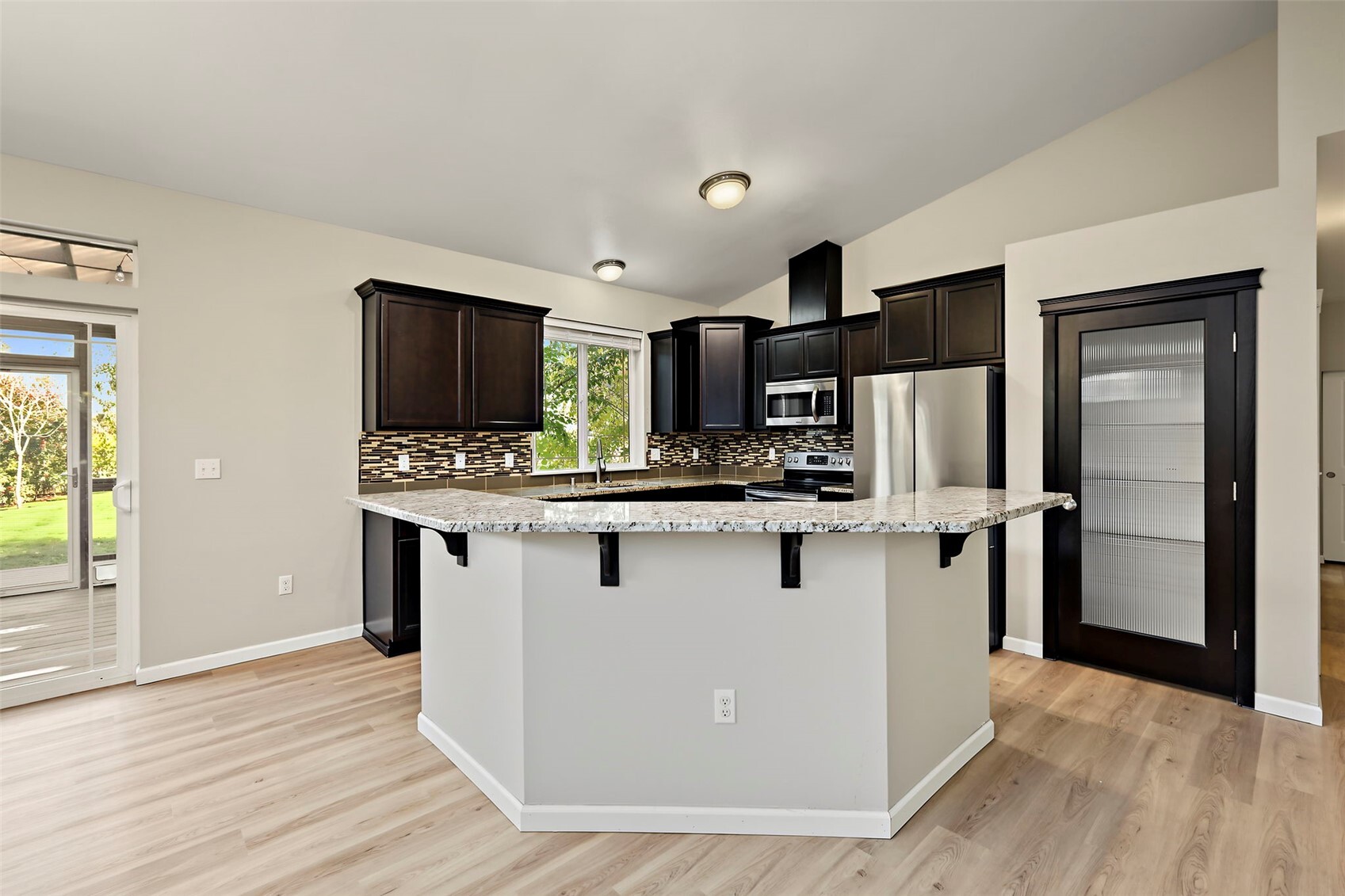 2911 112th Avenue Property Photo 10