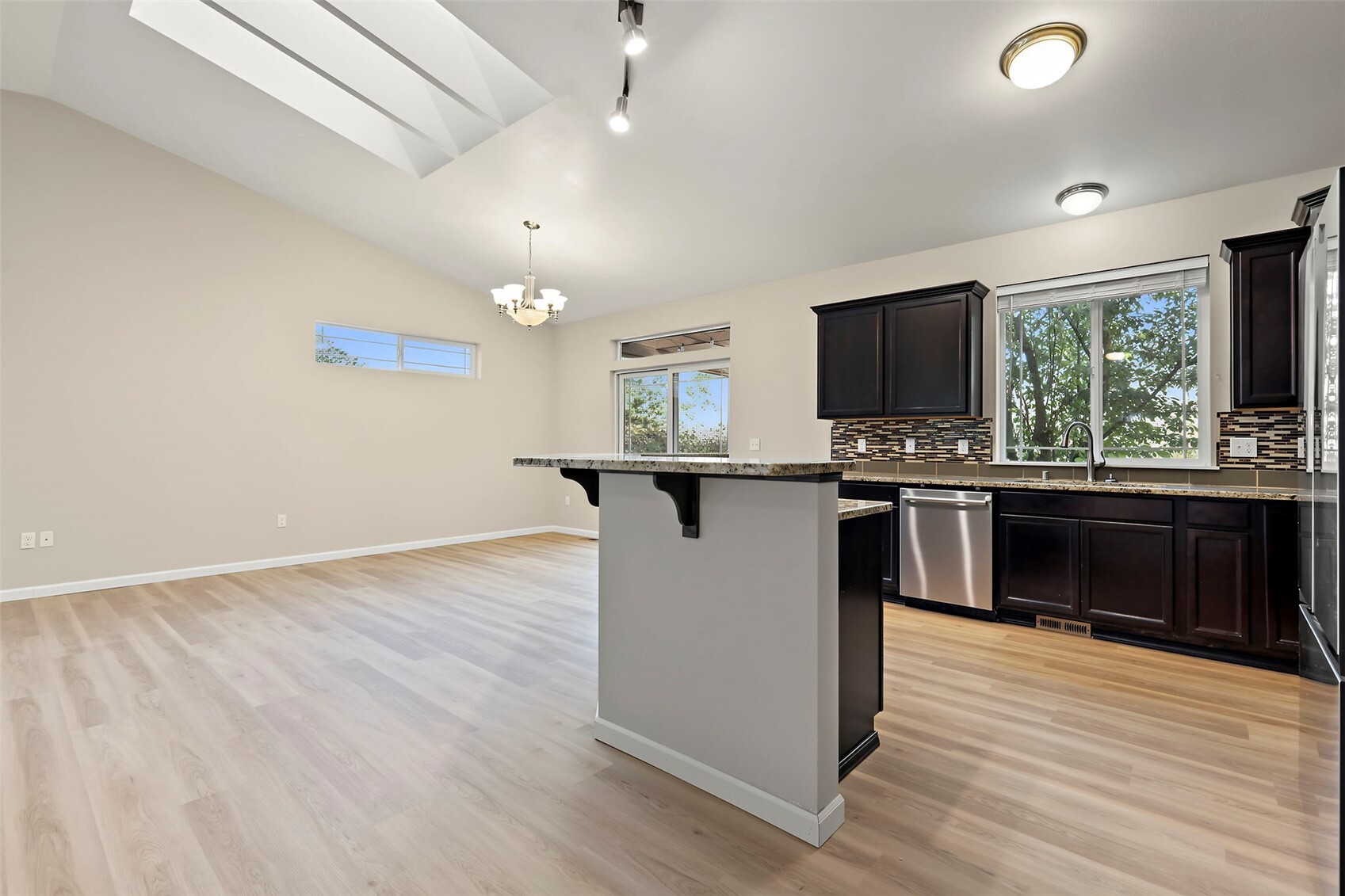 2911 112th Avenue Property Photo 12