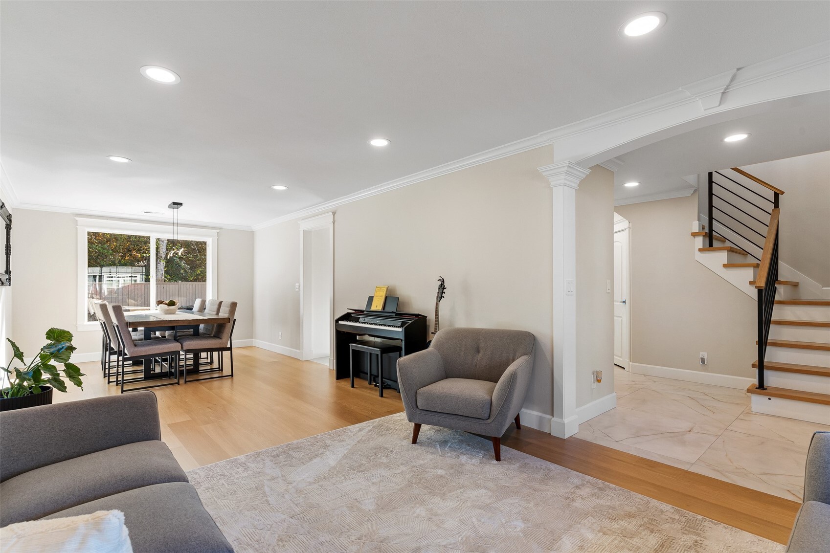 5618 140th Place Property Photo 7
