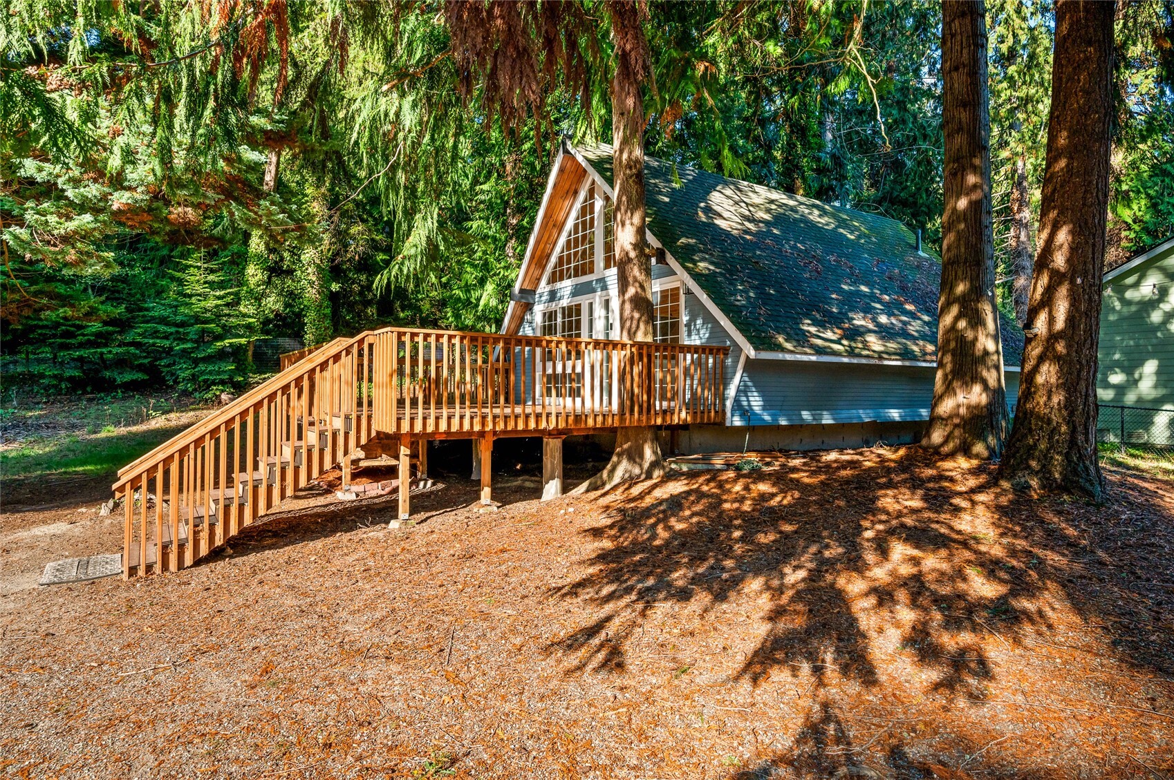 1407 Shuksan Drive Property Photo 3