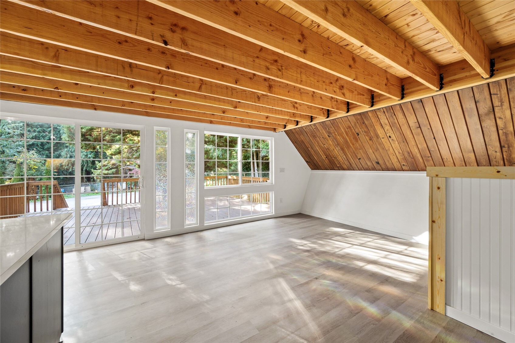 1407 Shuksan Drive Property Photo 7