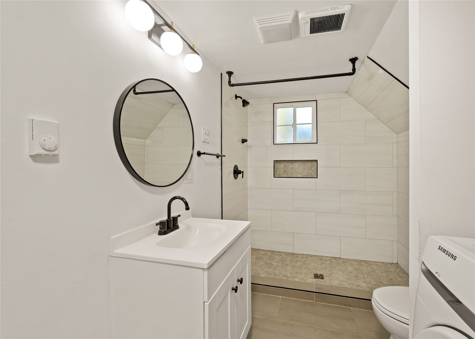 1407 Shuksan Drive Property Photo 14