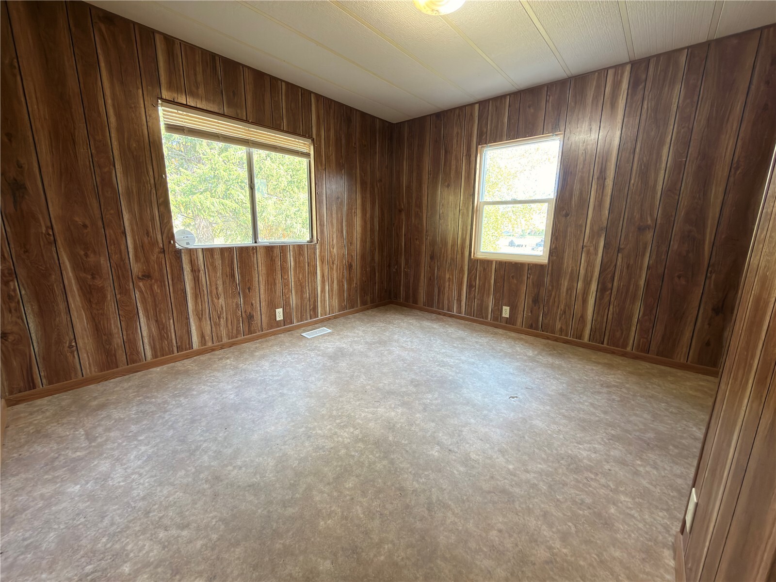 24 Hubbert Road Property Photo 15