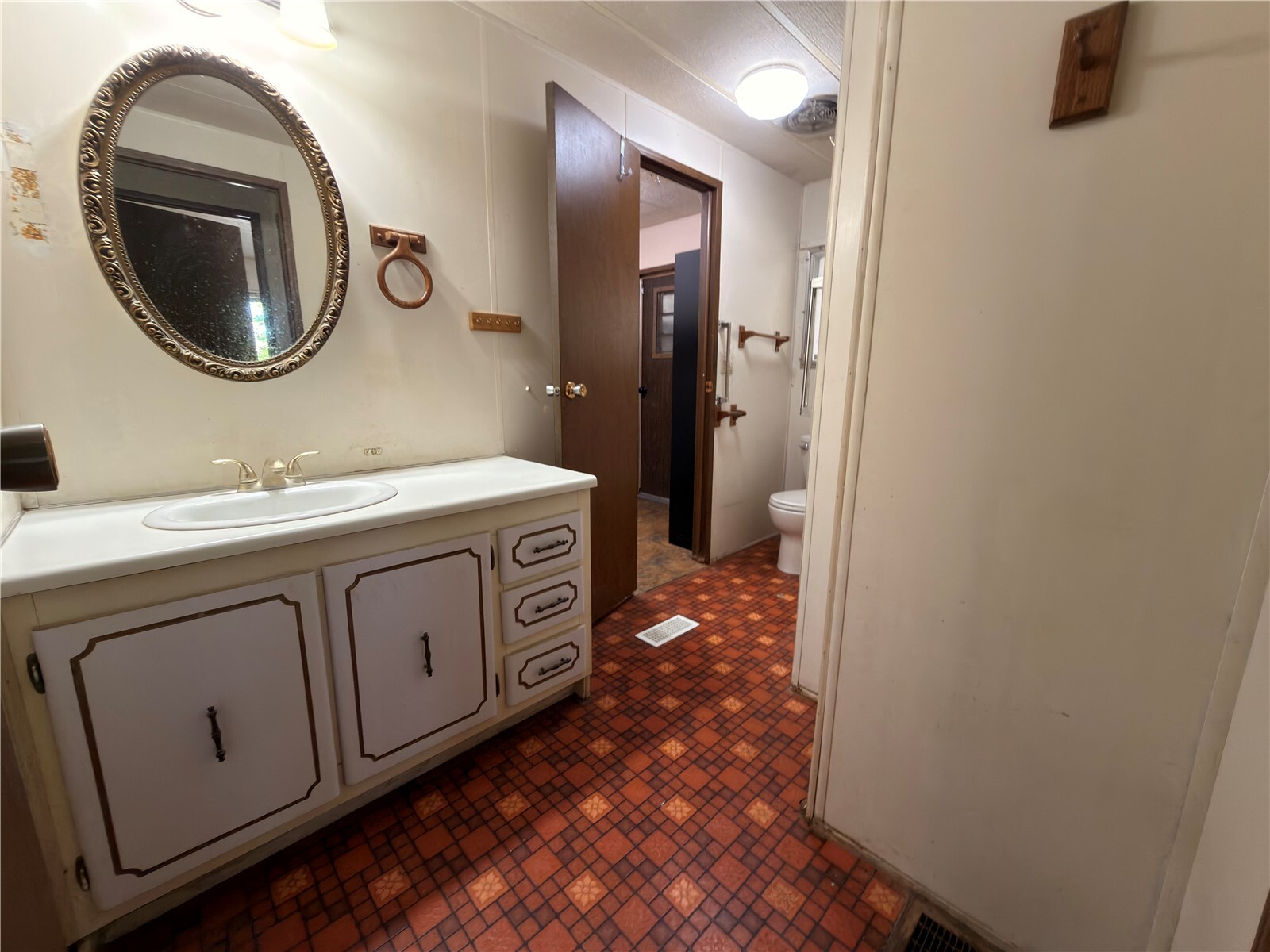 24 Hubbert Road Property Photo 18