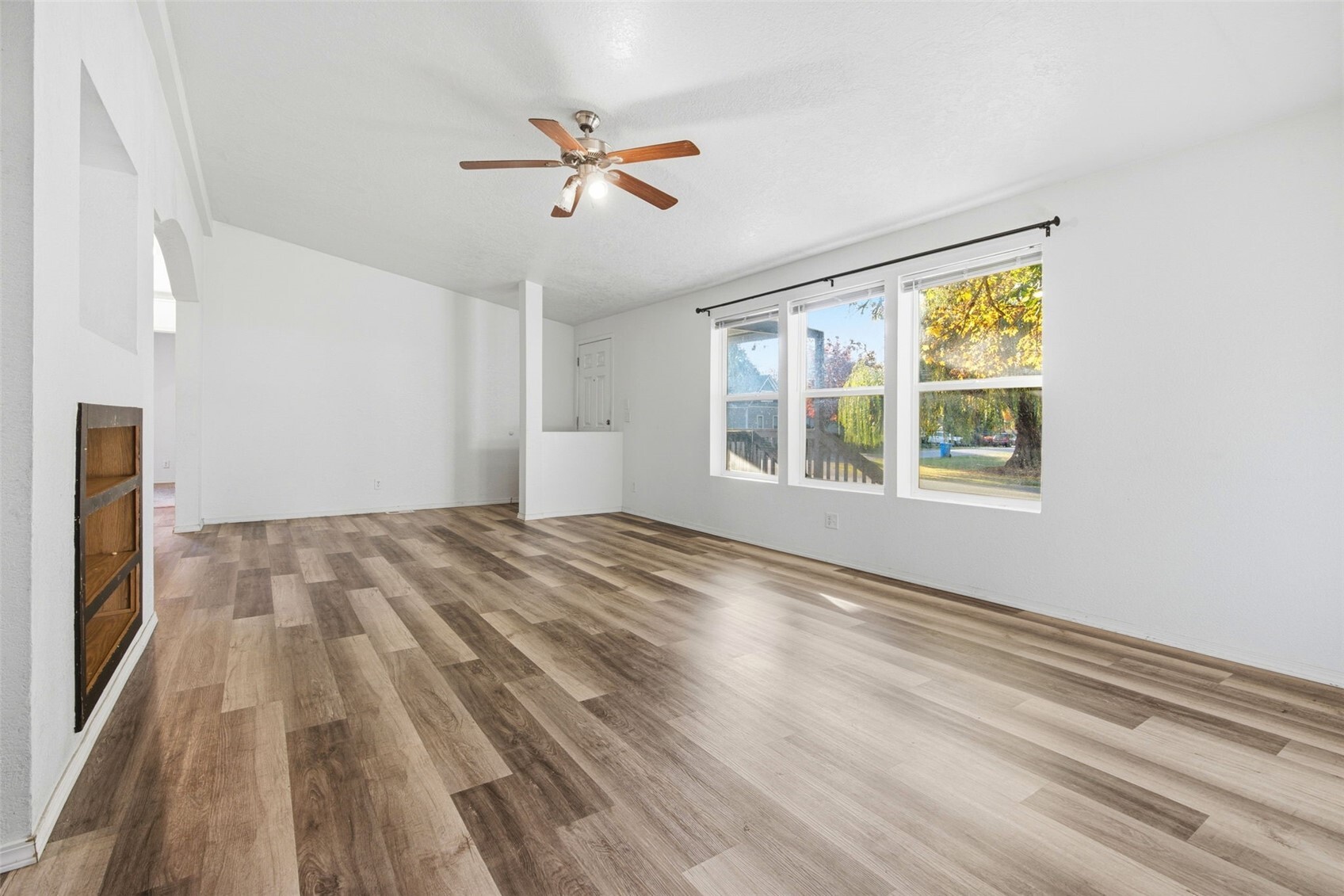 320 S 2nd Street Property Photo 8