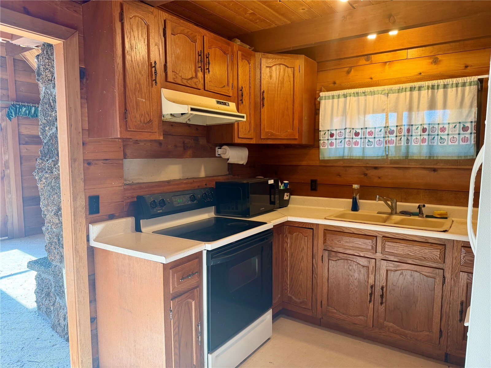 12 Twin Lakes Homes Road Property Photo 17