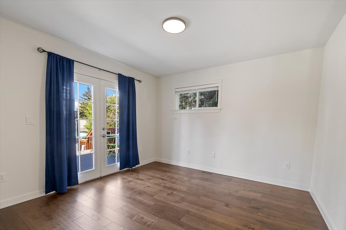 10917 28th Avenue Property Photo 12