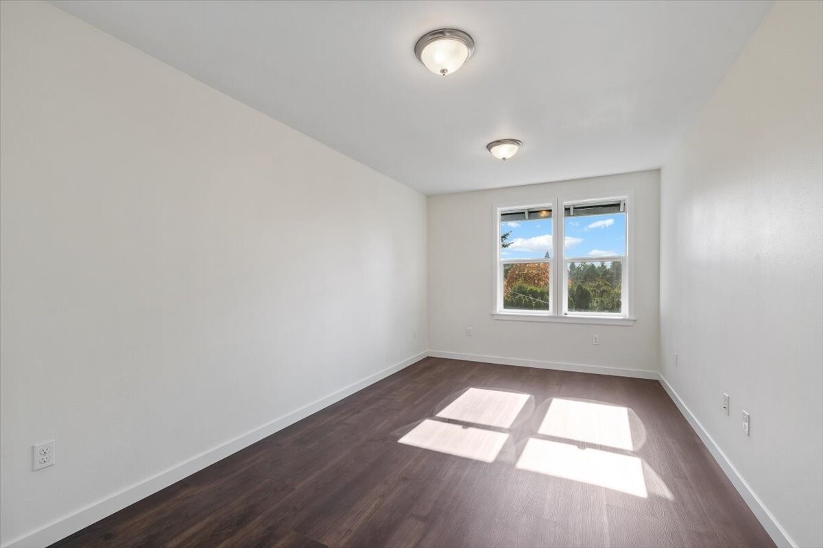 10917 28th Avenue Property Photo 13