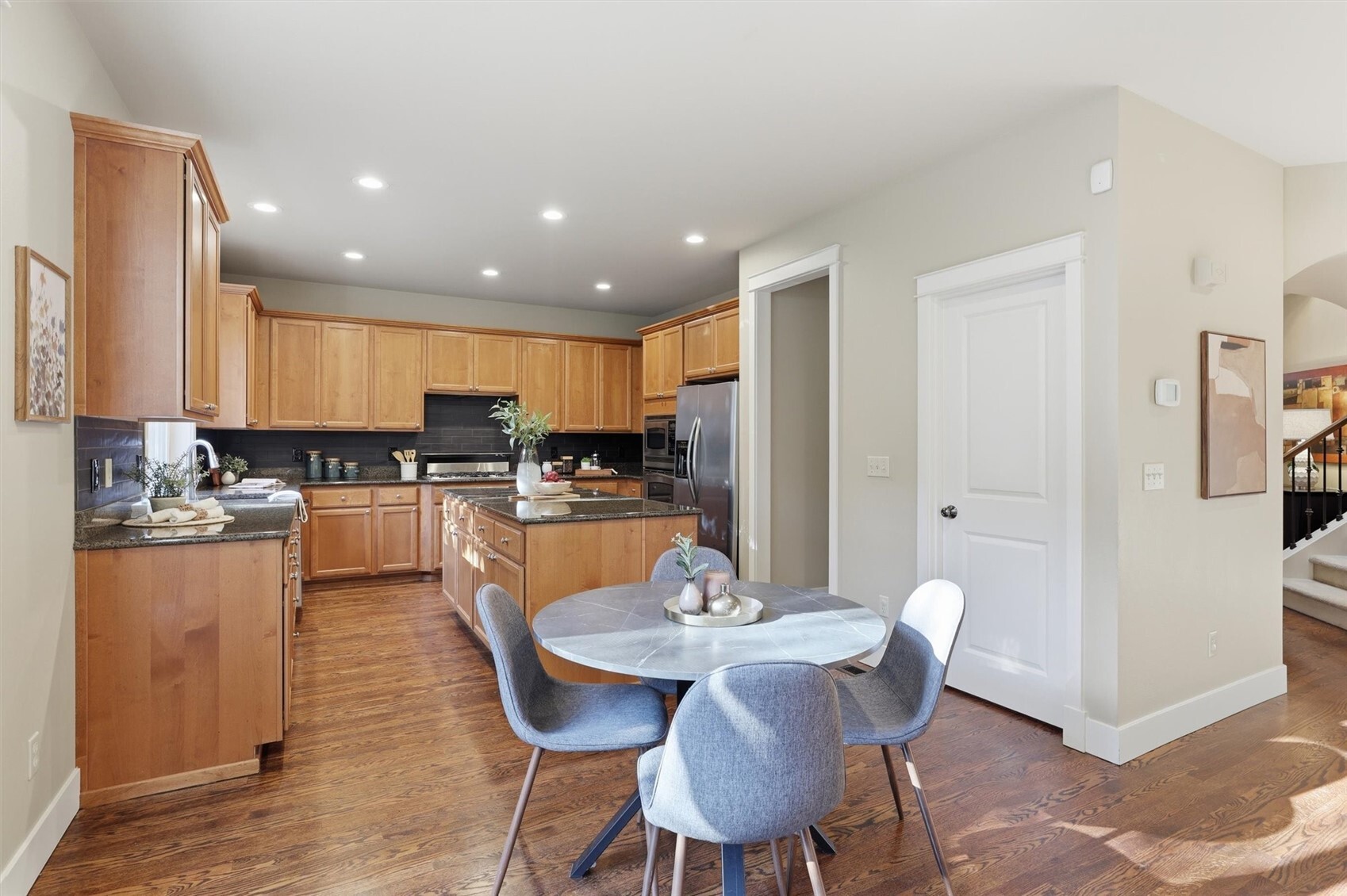4566 Finch Street Property Photo 10