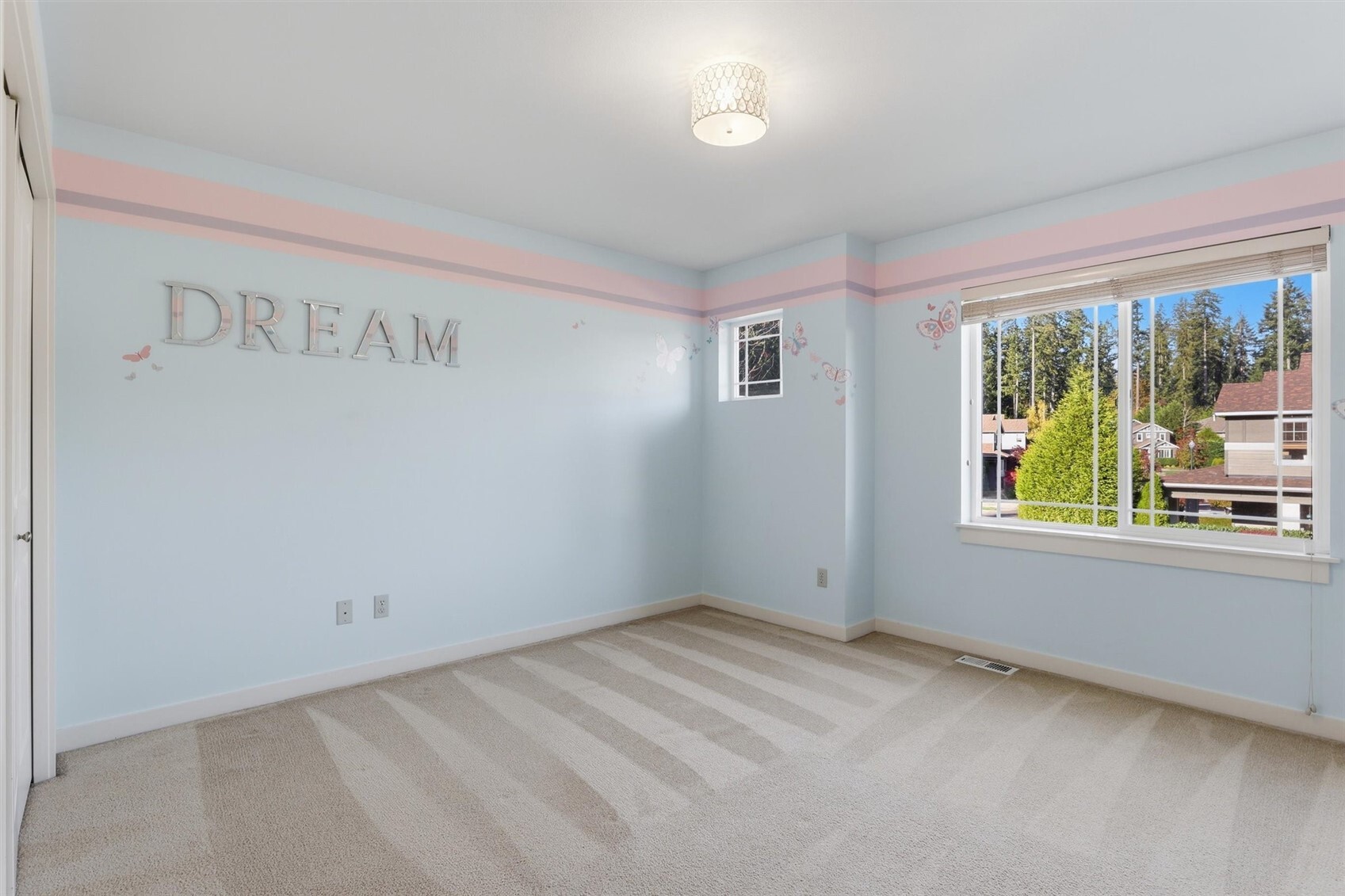 4566 Finch Street Property Photo 24