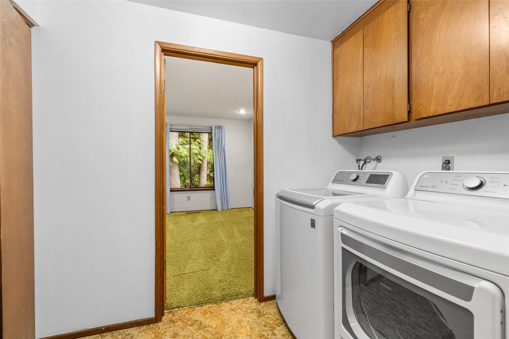 521 Shoshone Drive Property Photo 30