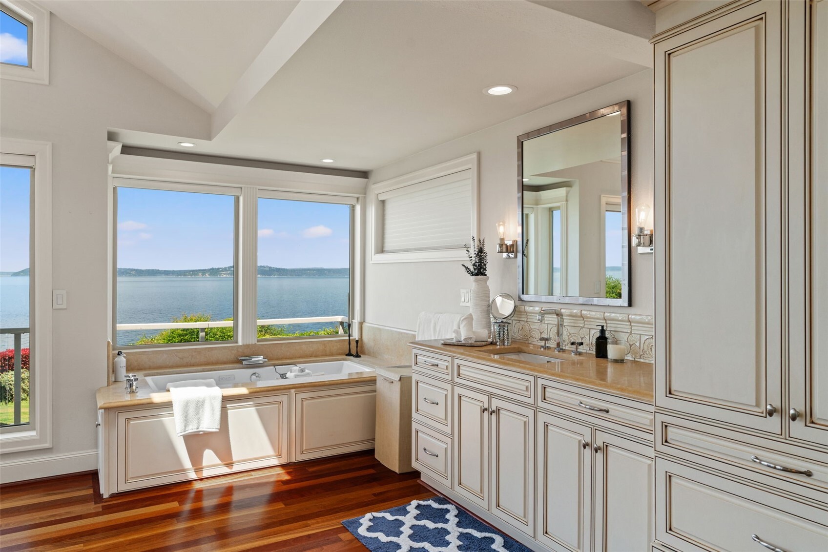 8723 Talbot Road Property Photo 24