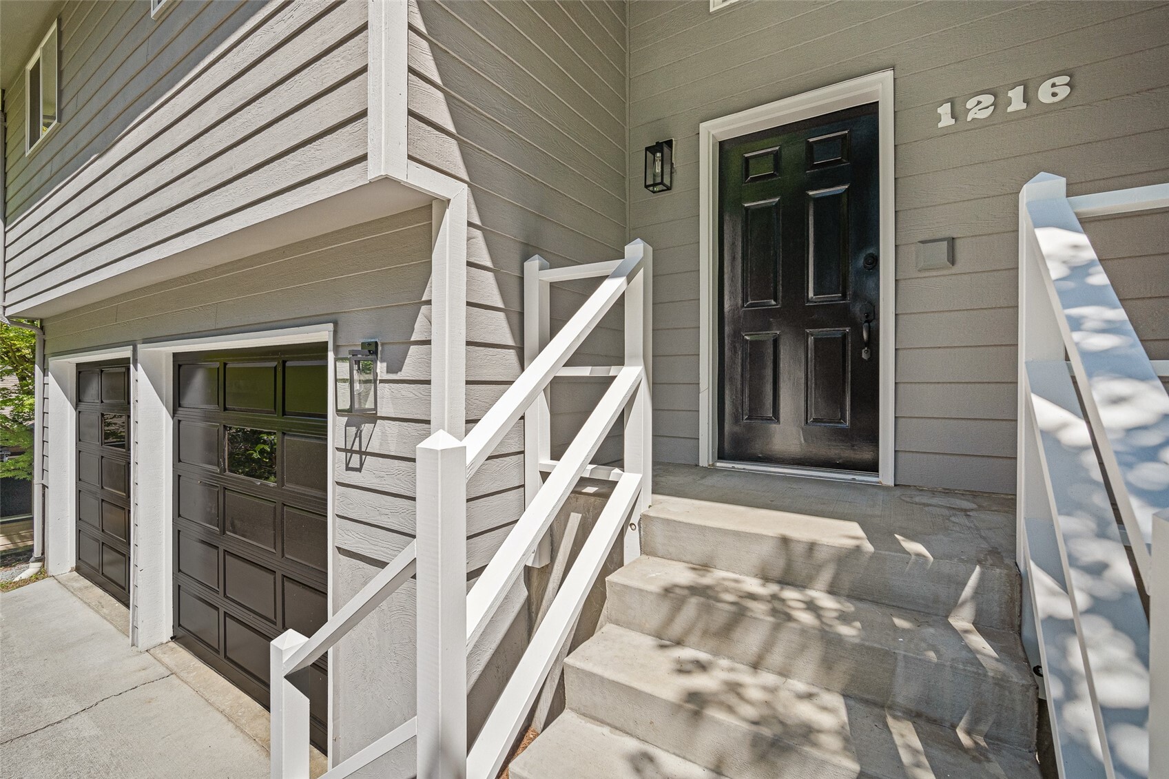 1216 E Clearbrook Drive Property Photo 34